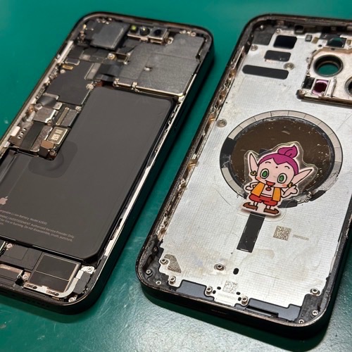 パーツ移植が完了したiPhone14ProMax