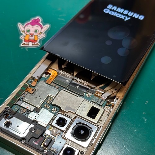 仮付けしたディスプレイで動作確認