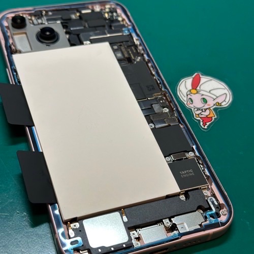 新しいバッテリーの取り付け