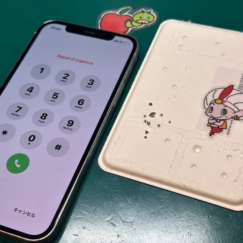 バッテリー交換完了後のiPhone12Pro