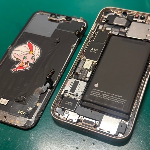 画面を取り外して作業開始