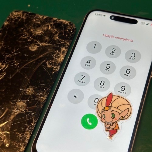 修理が完了し綺麗になったiPhone15Plus(表)