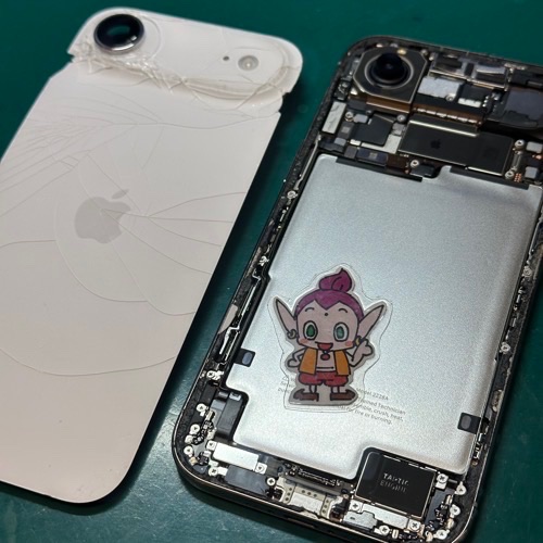 背面ガラスの取り外し