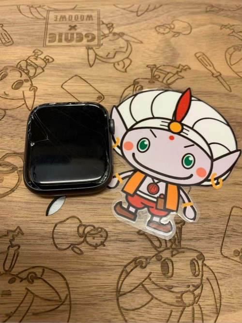 松戸市から郵送修理のお客様　Apple Watch画面割れ修理