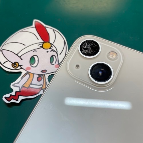 八王子市からのお客様　iPhone13　リアカメラレンズ割れ修理
