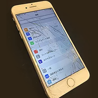 府中市からのお客様　iPhone7（アイフォン7）ガラス割れによるフロントパネル交換修理