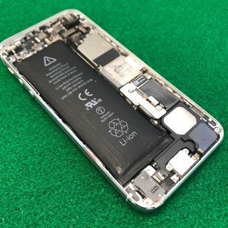 立川市からのお客様　iPhone5（アイフォン5）バッテリー膨張