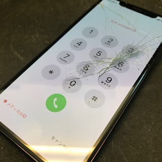 立川市からのお客様　iPhoneX（アイフォンX）画面割れの為規格品パネルにて交換修理