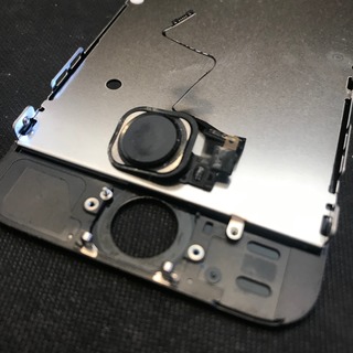 立川市からのお客様　iPhoneSE（アイフォンSE）ホームボタンの押し心地が悪くなった