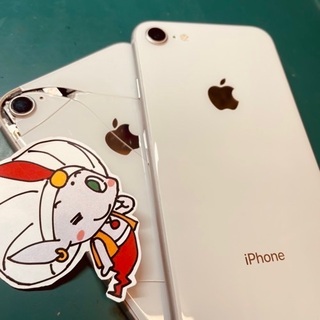 立川市からお越しのお客様 iPhone8背面、画面交換