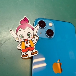 立川市からのお客様 iPhone13 リアカメラレンズ割れ修理