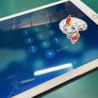 昭島市からお越しのお客様 iPad Air2画面割れ、バッテリー膨張修理