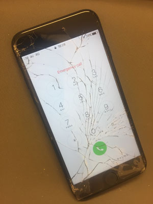 iPhone7（アイフォン7）ガラス割れ