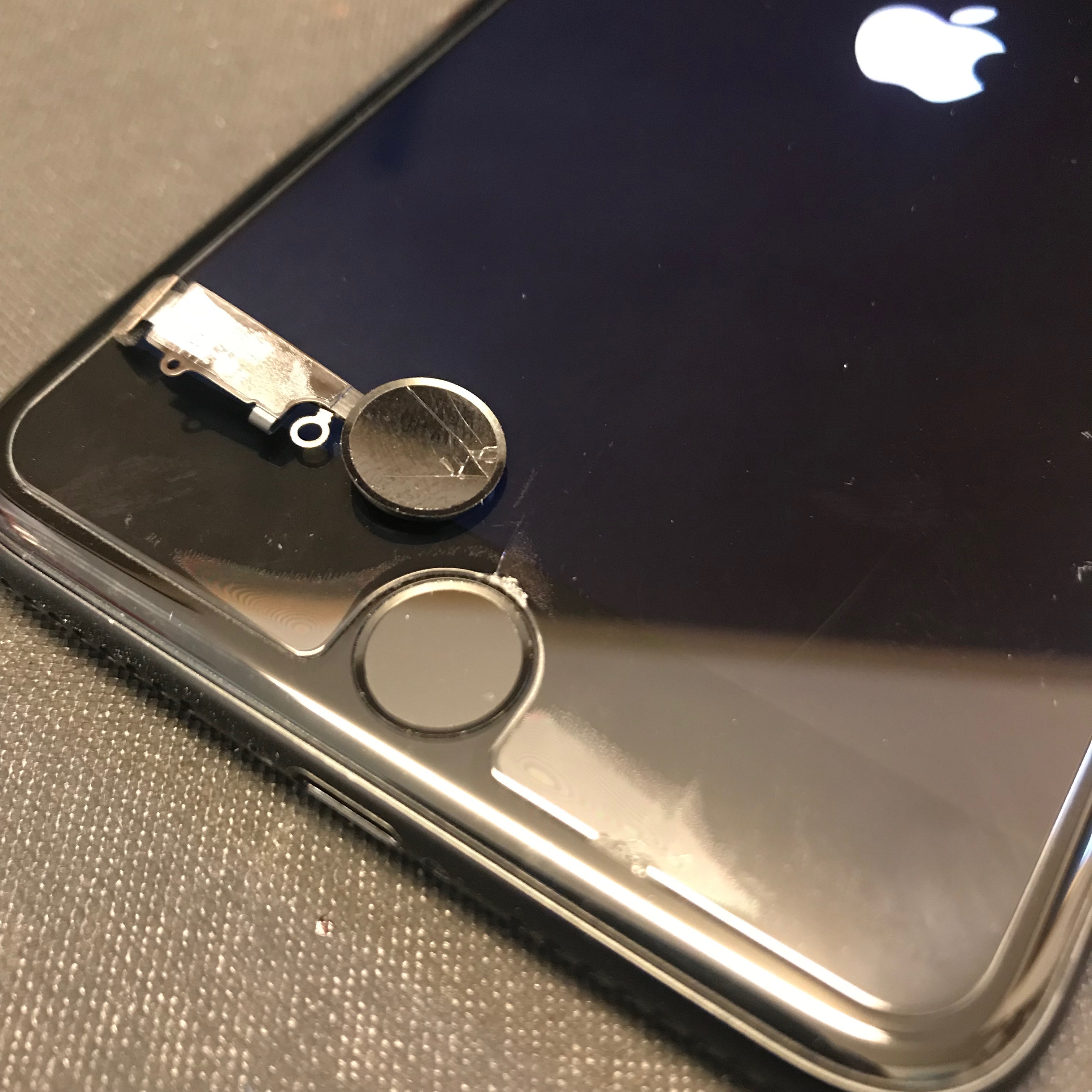 iPhone7Plusホームボタン交換