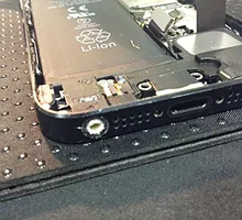 国立市からのお客様　iPhone(アイフォン)5 イヤホンジャックにピンが。。。